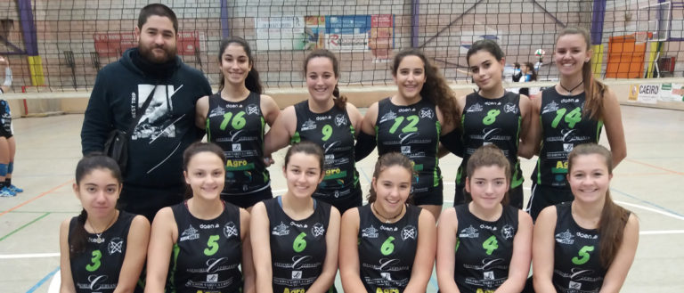 Le máis sobre o artigo Comenzo  das  xogadoras  do  Almacenes  Agro  Xiria  na  categoría  xuvenil  con  victoria  por  3-0  ante  o  c.v.  Zalaeta